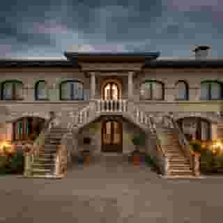 CoolRooms Palacio de Luces, 2 of 5