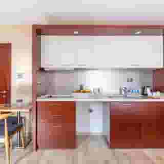 Park by Clover Hotel, 2 of 5