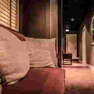 Boutique Lumiere, 6 of 6