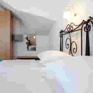 Monambeles Villas, 4 of 5