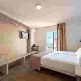 Queens Hotel - Adult Only, 2 of 5