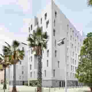 Lugaris Beach Apartments, 1 of 5