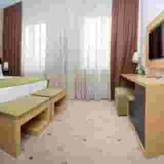 Atera Business Suites, 3 of 5