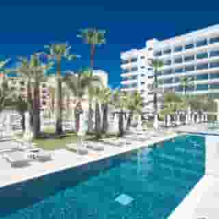 Bohemian Gardens Hotel, 4 of 5