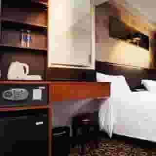Lander Hotel Prince Edward, 2 of 5