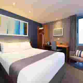 Travelodge Glasgow Queen Street, 2 of 5