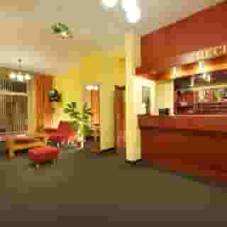 Henrietta Hotel, 2 of 5