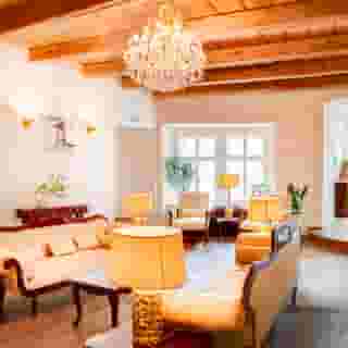 The Dominican, 4 of 5