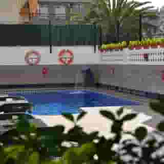 Safari Apartments, 2 of 5