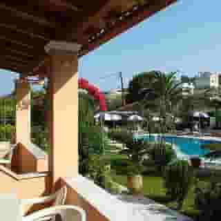 Mary Helen Apartments, 2 of 5