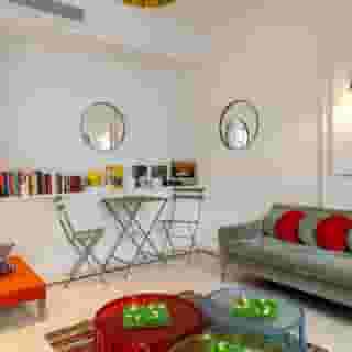 Acadia Astotel, 2 of 5