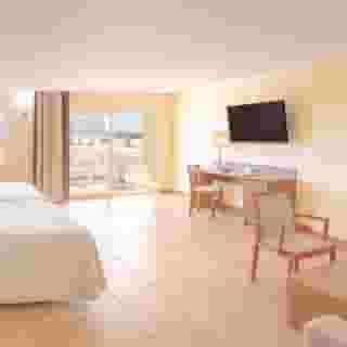 RH Casablanca Suites, 2 of 5