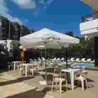 Es Canto Apartments, 6 of 6