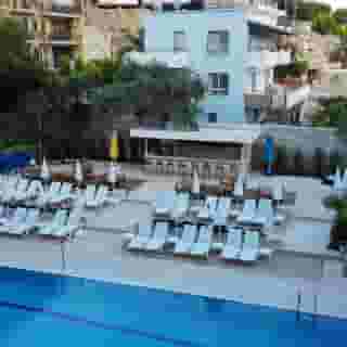 Happy Apartments, 1 of 5