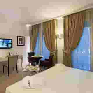 Maison Milano | Una Esperienze, 2 of 5