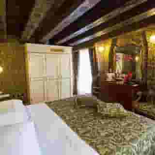 Palazzo Abadessa, 2 of 5