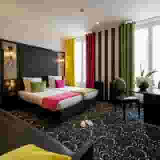 Peyris Opera, 4 of 5