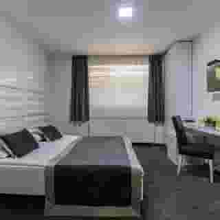 Cool Zagreb Airport, 4 of 5