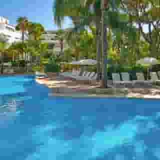 Ria Park Garden, 2 of 5