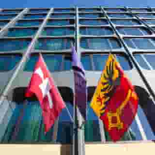 Warwick Geneva, 5 of 5