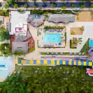 Grand Sirenis Punta Cana Resort, 2 of 5