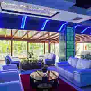 Tanjah Flandria, 1 of 5