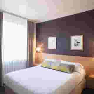 Hotel des Artistes, 3 of 5