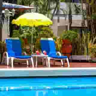 Don Manolito, 2 of 5