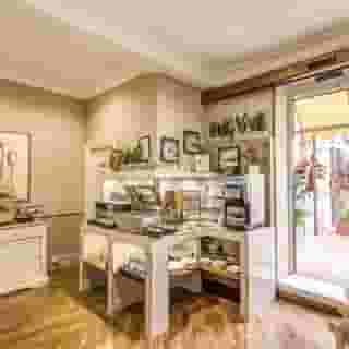 Charme Spagna Boutique, 4 of 5