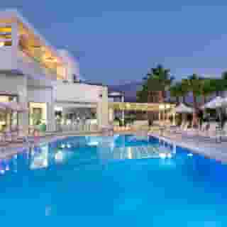 Angela Suites Boutique, 2 of 5