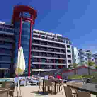 The Views Monumental, 2 of 5