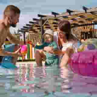 ROBINSON CYPRUS, 4 of 5