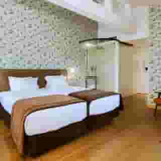 Lisboa Carmo Hotel, 4 of 5
