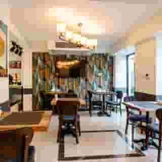The Camelot Hotel, 5 of 5
