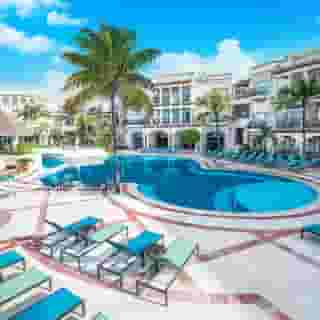 Wyndham Alltra Playa del Carmen - Adults Only, 1 of 5