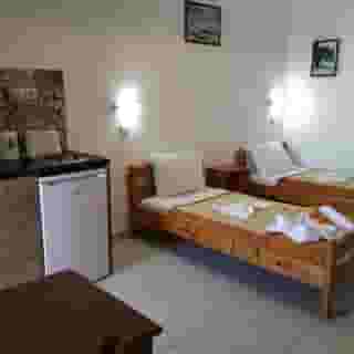 Pardalakis Studios, 4 of 5