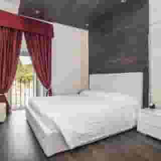 Royal Rooms Colosseo, 2 of 5