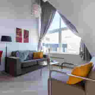 Enter City Hotel, 3 of 5