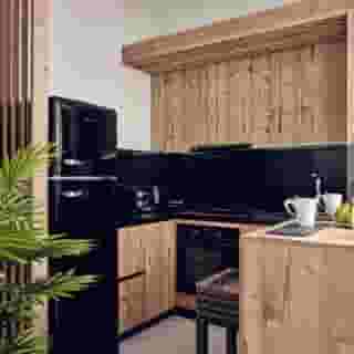 Savvas & Joanna Boutique, 4 of 5