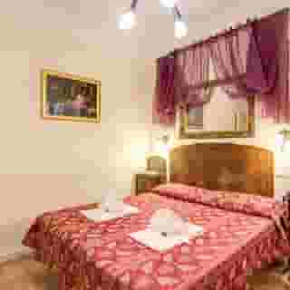 Hotel Caravaggio, 2 of 5