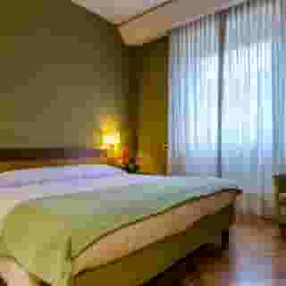 Majestic Naples, 2 of 5