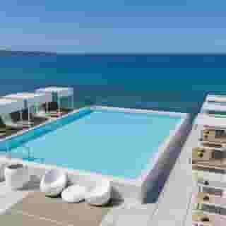 HM Gran Fiesta, 2 of 5