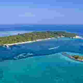 Adaaran Select Hudhuran Fushi and Prestige Ocean Villas, 2 of 5