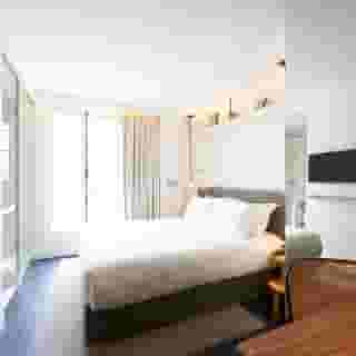 Amastan Paris, 5 of 5