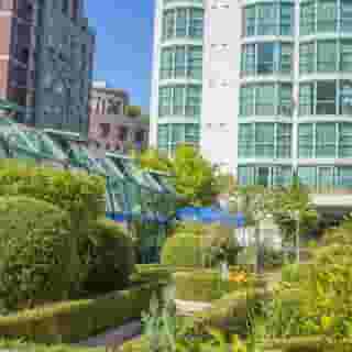 Rosedale On Robson Suites Hotel, 3 of 5