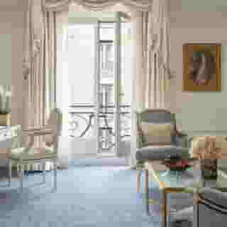 Four Seasons Hotel Paris, 3 of 5