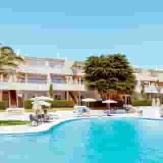 Globales Los Delfines, 1 of 5