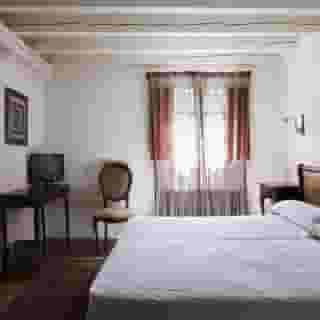 Hotel Iraragorri, 2 of 5