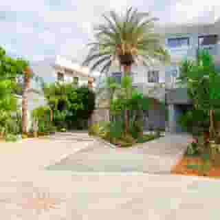 Hermes Studios, 4 of 5