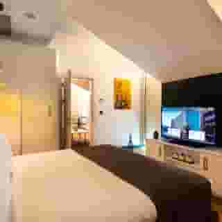 The Craton Hotel, 2 of 5